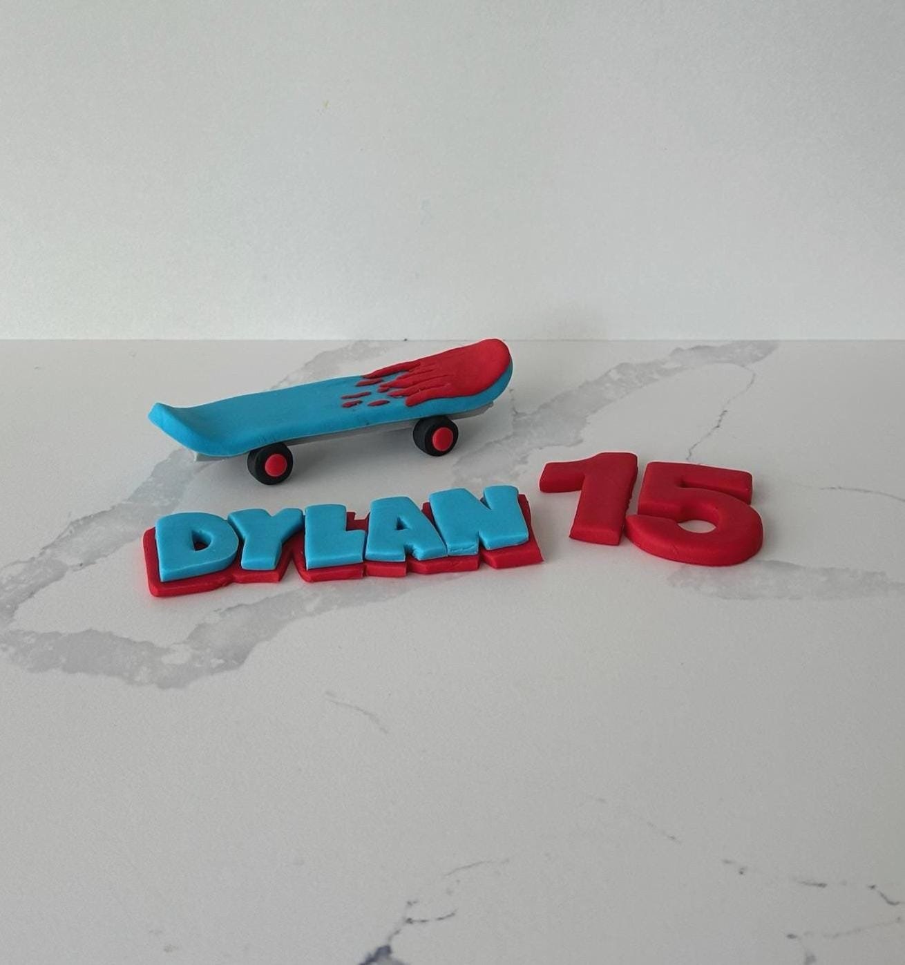 Personalized Skateboard Cake Topper: Fondant Birthday Decoration