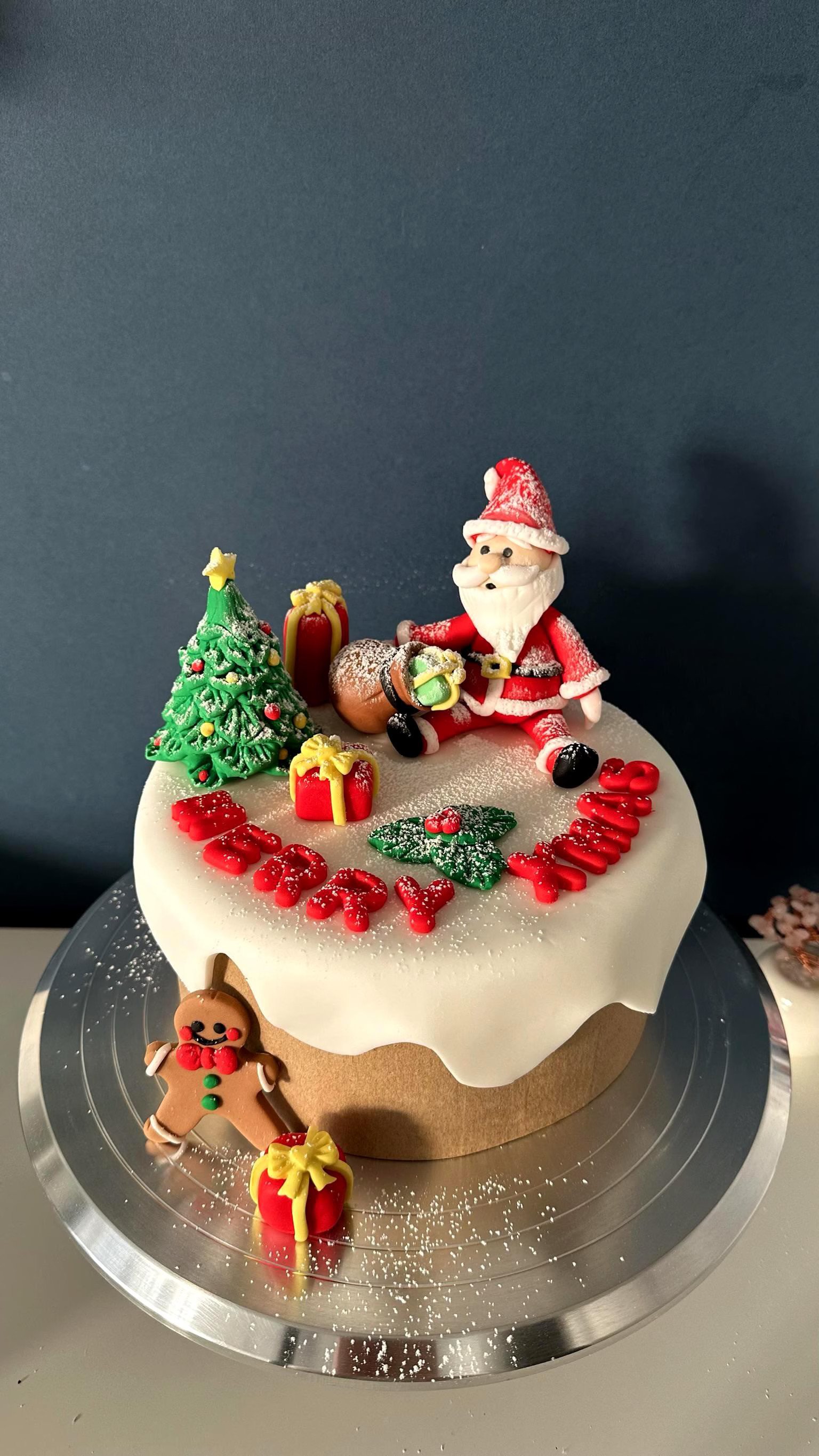 Handmade Fondant Santa Cake Topper Set – Christmas Holiday Decoration
