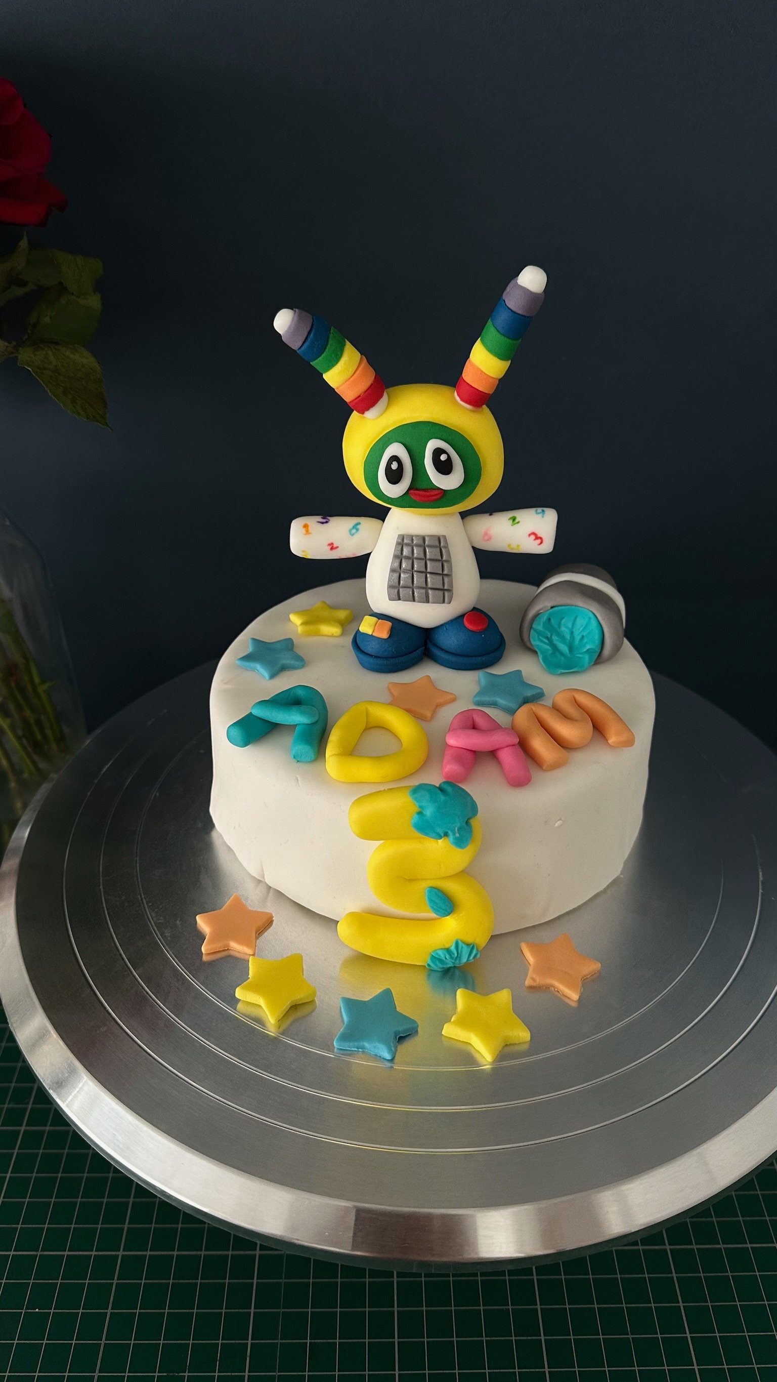 Personalised Rainbow Robot Cake Topper – Custom Name, Age Birthday Decoration