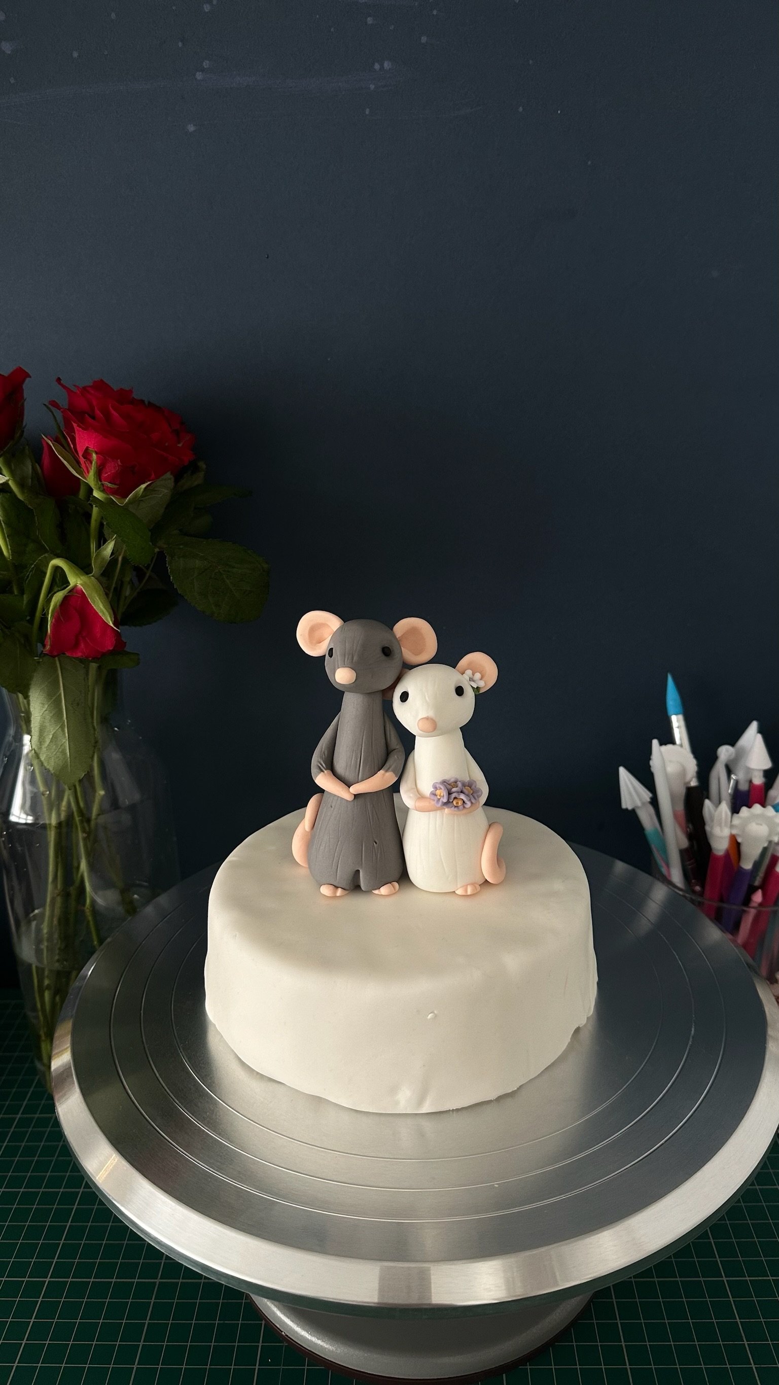 Bride and Groom Mouse Wedding Cake Topper, Fondant Animal Couple Decoration