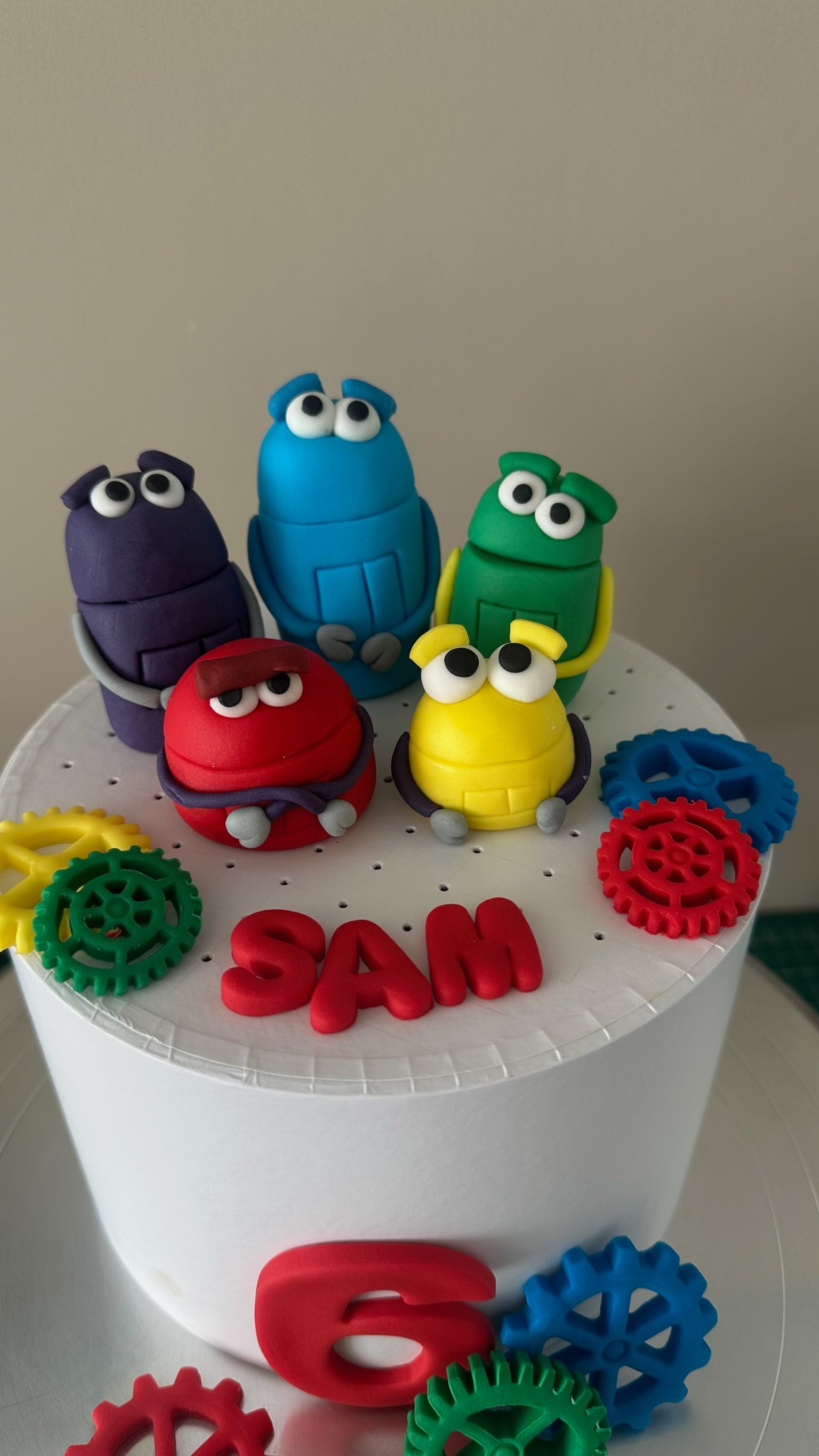 Handmade Robot Cake Topper | Mechanical Characters, Gears, Personalised Name (Fondant)