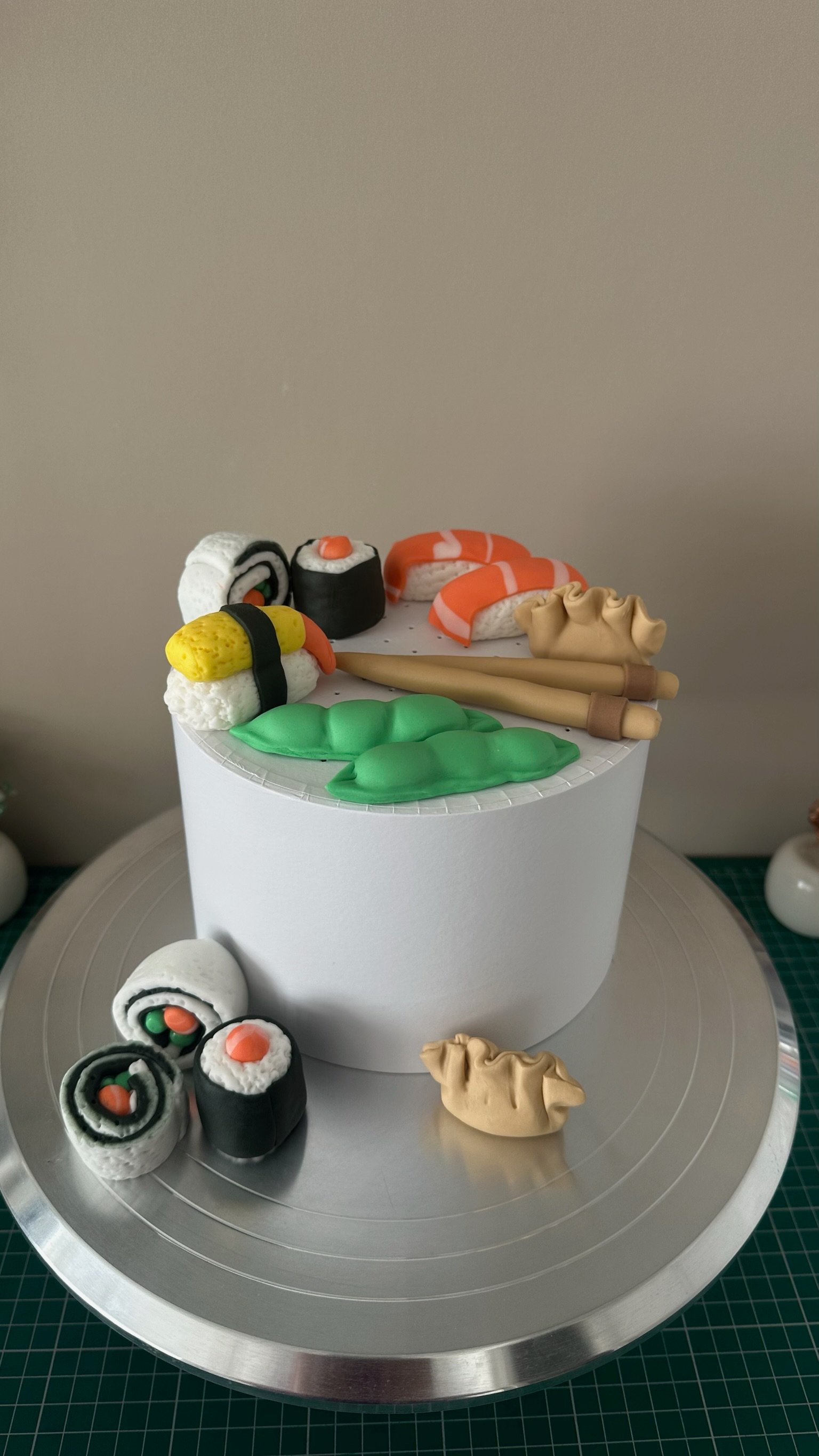 Handmade Fondant Sushi Cake Toppers | Japanese Food Decorations (Edamame, Gyoza, Chopsticks).
