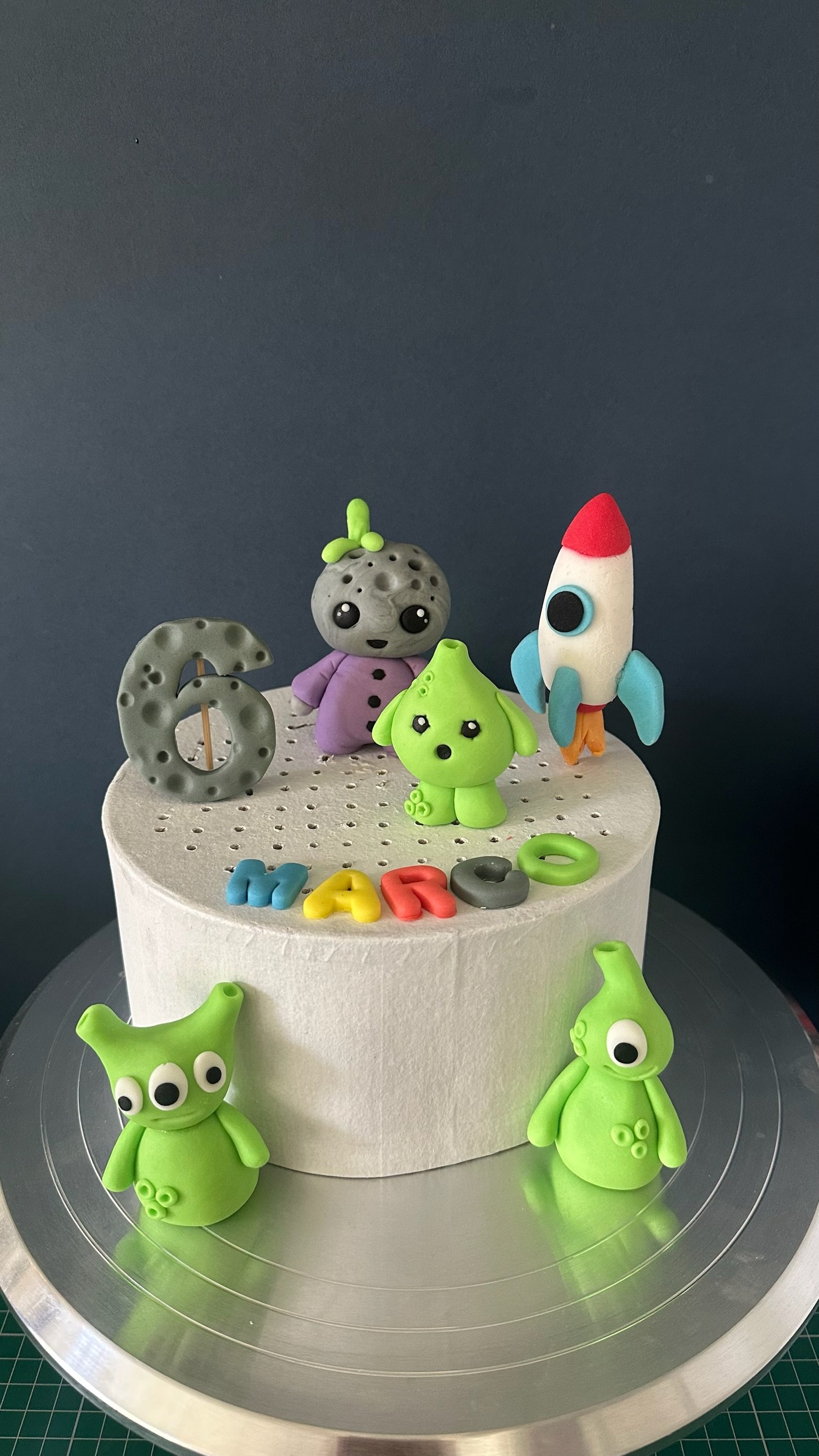 Fondant Space Cake Topper Set, Aliens, Rocket, Custom Name Age, Birthday Decor
